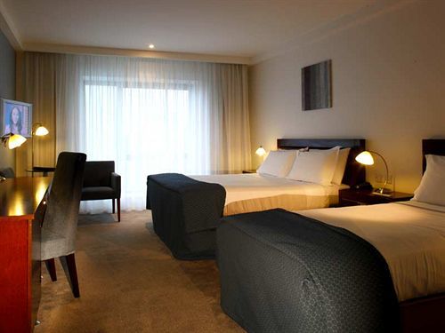 Whites Of 4* Wexford
